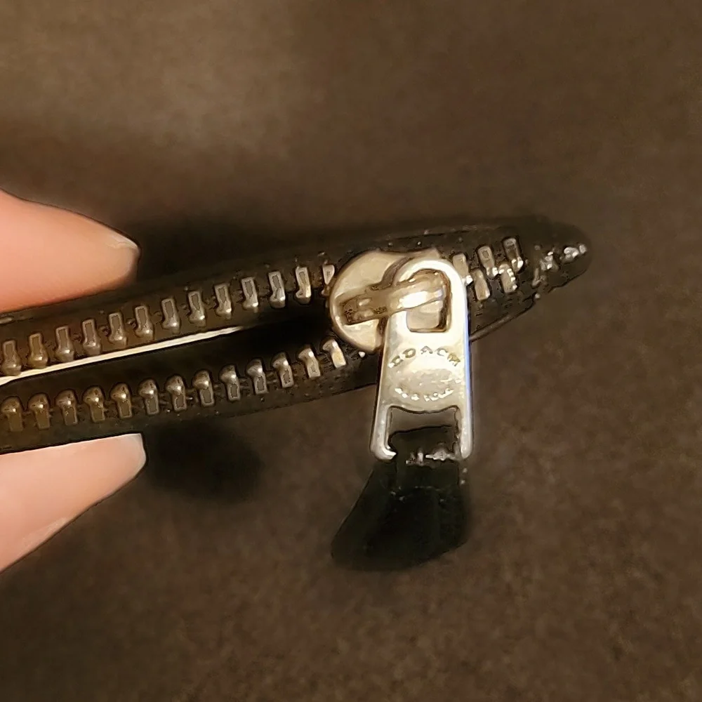 COACH BLACK KEY CLES - Picture 11 of 11